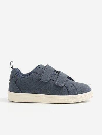 Zapatillas bajas con cierres de velcro