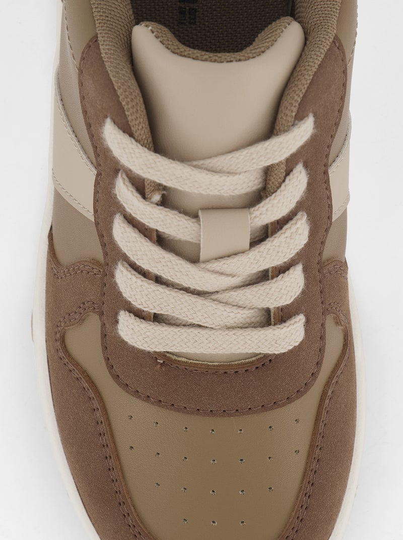 Zapatillas bajas con cordones Marron - Kiabi