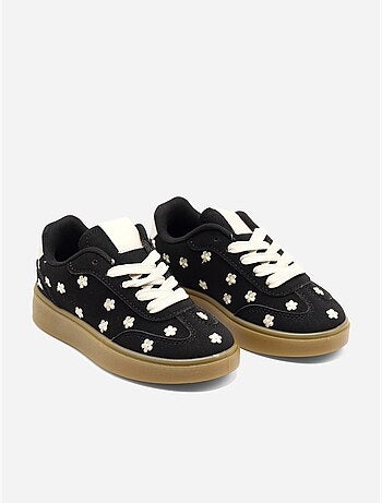 Zapatillas bajas con cordones