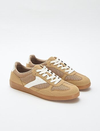 Zapatillas bajas con detalles textiles