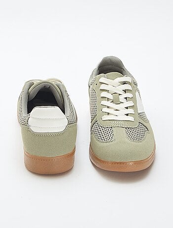 Zapatillas bajas con detalles textiles