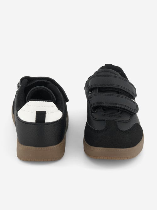 Zapatillas bajas con inserciones contrastadas - Kiabi Zapatillas bajas con inserciones contrastadas - Kiabi