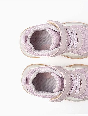Zapatillas bajas con luces y suela antideslizante