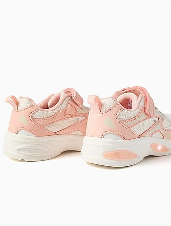 Zapatillas bajas con luces y suela antideslizante