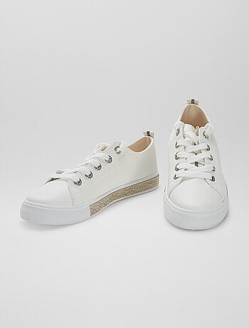 Zapatillas bajas con strass