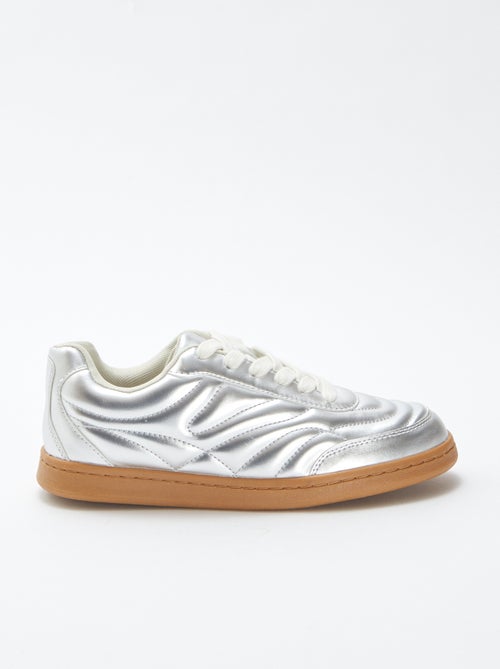 Zapatillas bajas con textura plateadas - Kiabi