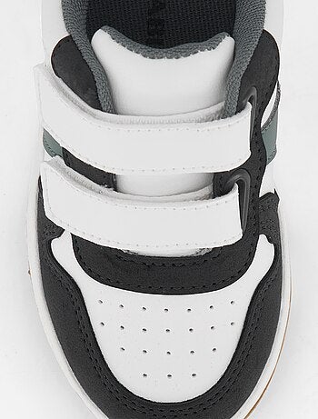 Zapatillas bajas con velcro