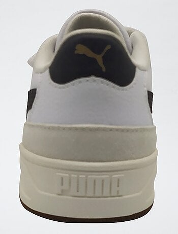 Zapatillas bajas con velcro