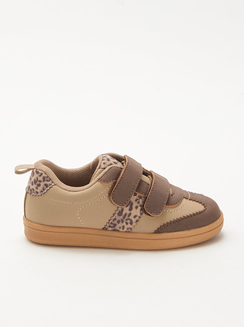 Zapatillas bajas con velcro Marron - Kiabi