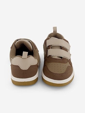 Zapatillas bajas con velcro