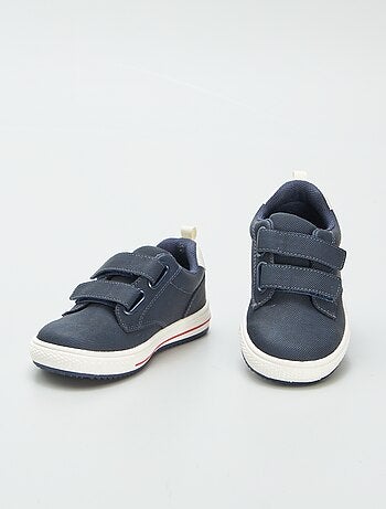 Zapatillas bajas con velcros