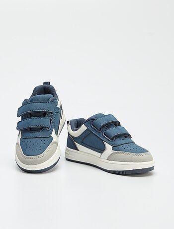 Zapatillas bajas con velcros