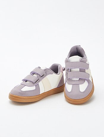 Zapatillas bajas con velcros
