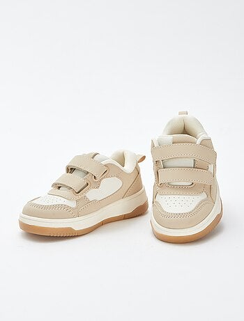 Zapatillas bajas con velcros tipo skate
