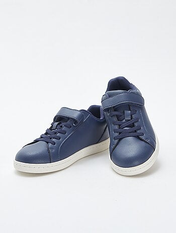Zapatillas bajas con velcros y cordones