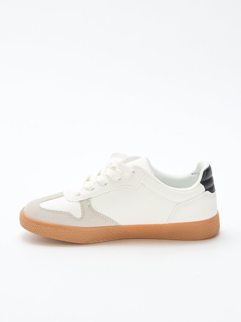 Zapatillas bajas de ante con pieza contrastada Blanco - Kiabi