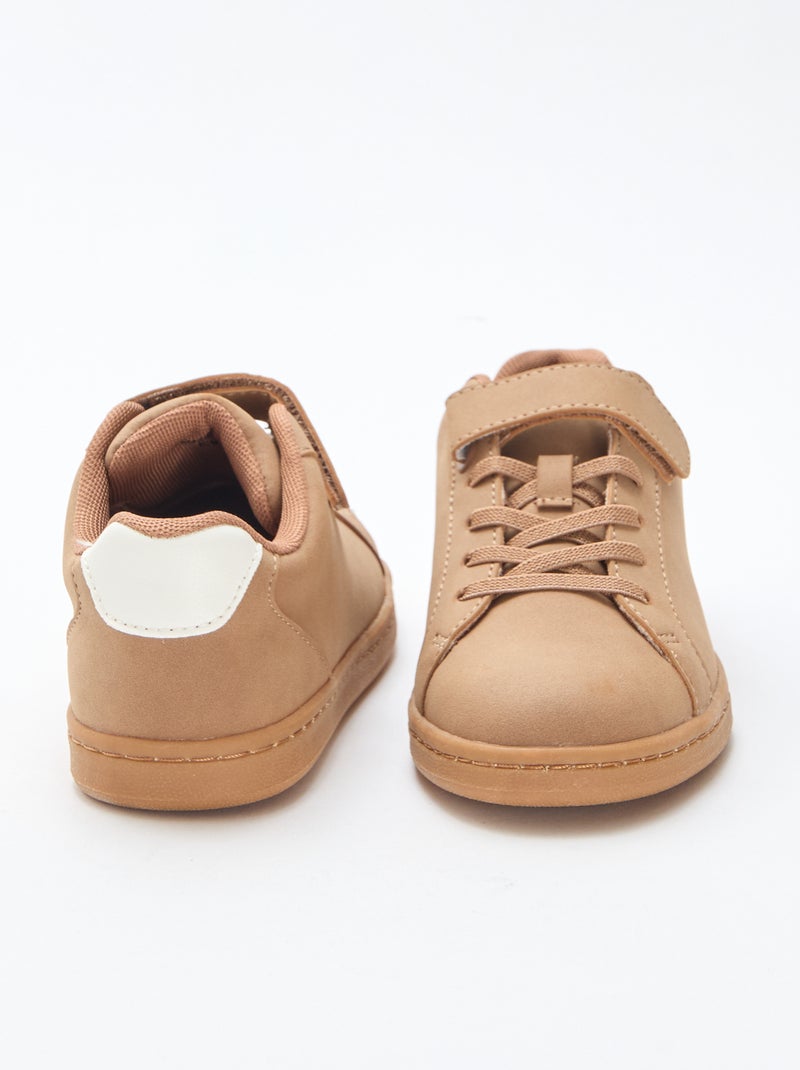 Zapatillas bajas de ante sintético con velcro Marron - Kiabi