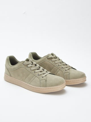 Zapatillas bajas de antelina con cordones