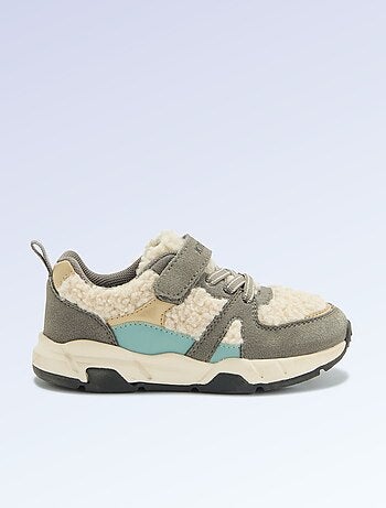 Kitchoun - Zapatillas bajas de antelina y efecto borreguito