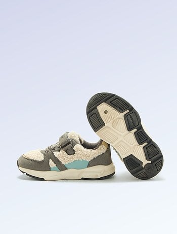 Kitchoun - Zapatillas bajas de antelina y efecto borreguito