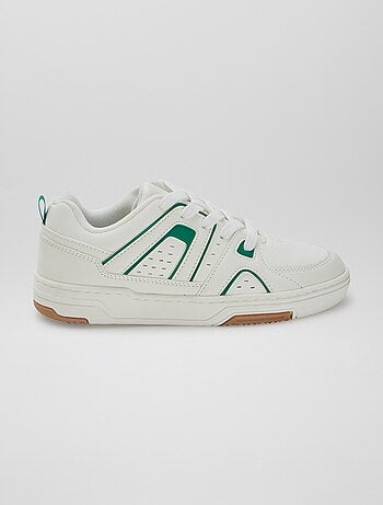 Zapatillas bajas de estilo deportivo