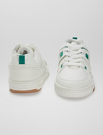 Zapatillas bajas de estilo deportivo