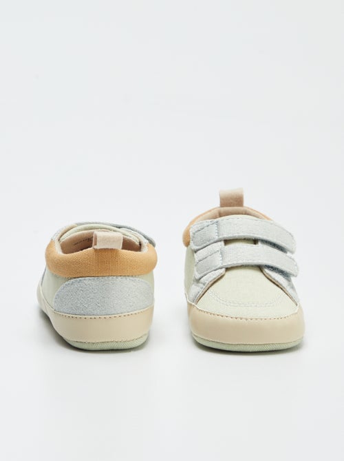 Zapatillas bajas de tela con velcro - Kiabi