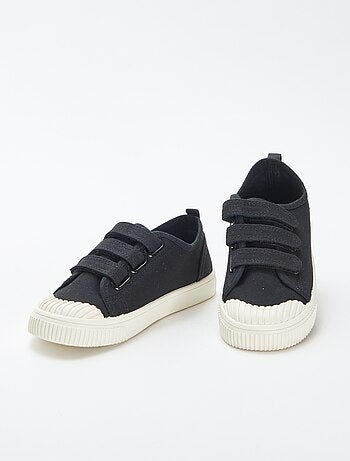 Zapatillas bajas de tela con velcros
