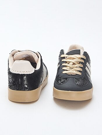 Zapatillas bajas efecto oro