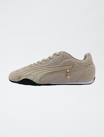Zapatillas bajas 'Puma' con abalorio de estrella