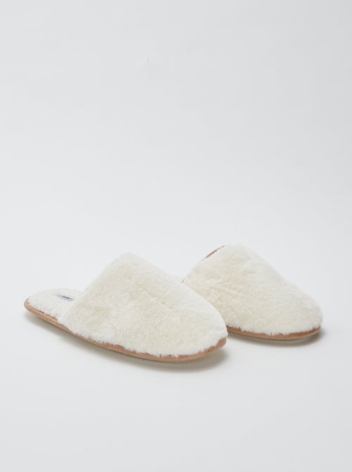 Zapatillas básicas de pelo sintético - Kiabi