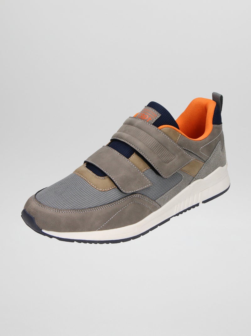 Zapatillas bicolor con velcro BEIGE - Kiabi