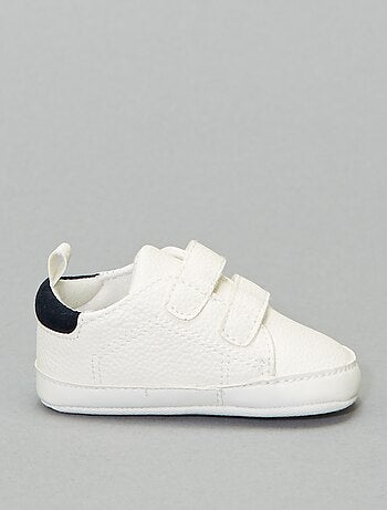 Zapatillas bicolor con velcro