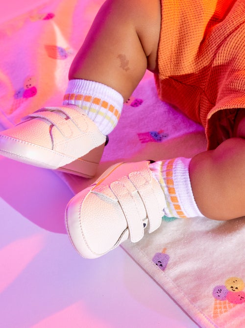 Zapatillas bicolor con velcro - Kiabi