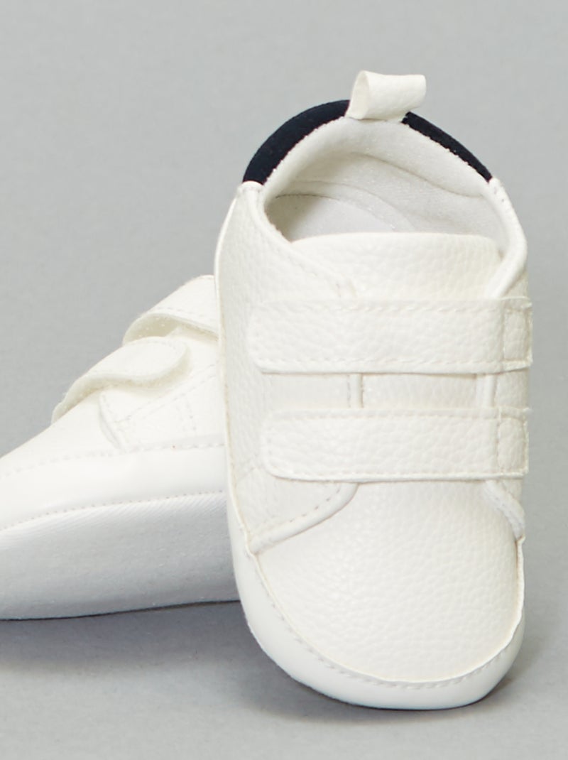 Zapatillas bicolor con velcro Blanco - Kiabi