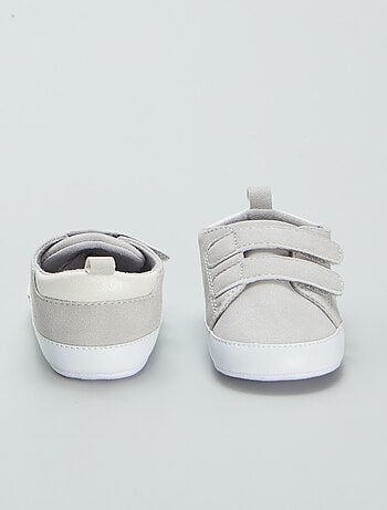 Zapatillas bicolor con velcro