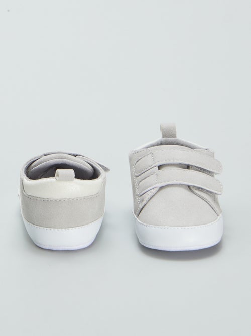 Zapatillas bicolor con velcro - Kiabi