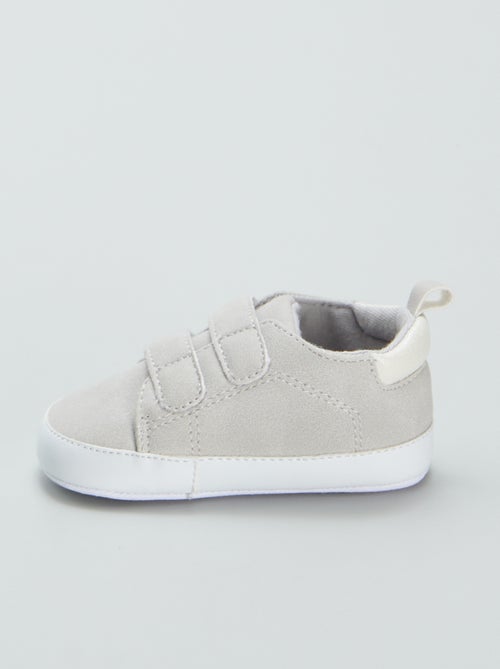 Zapatillas bicolor con velcro - Kiabi