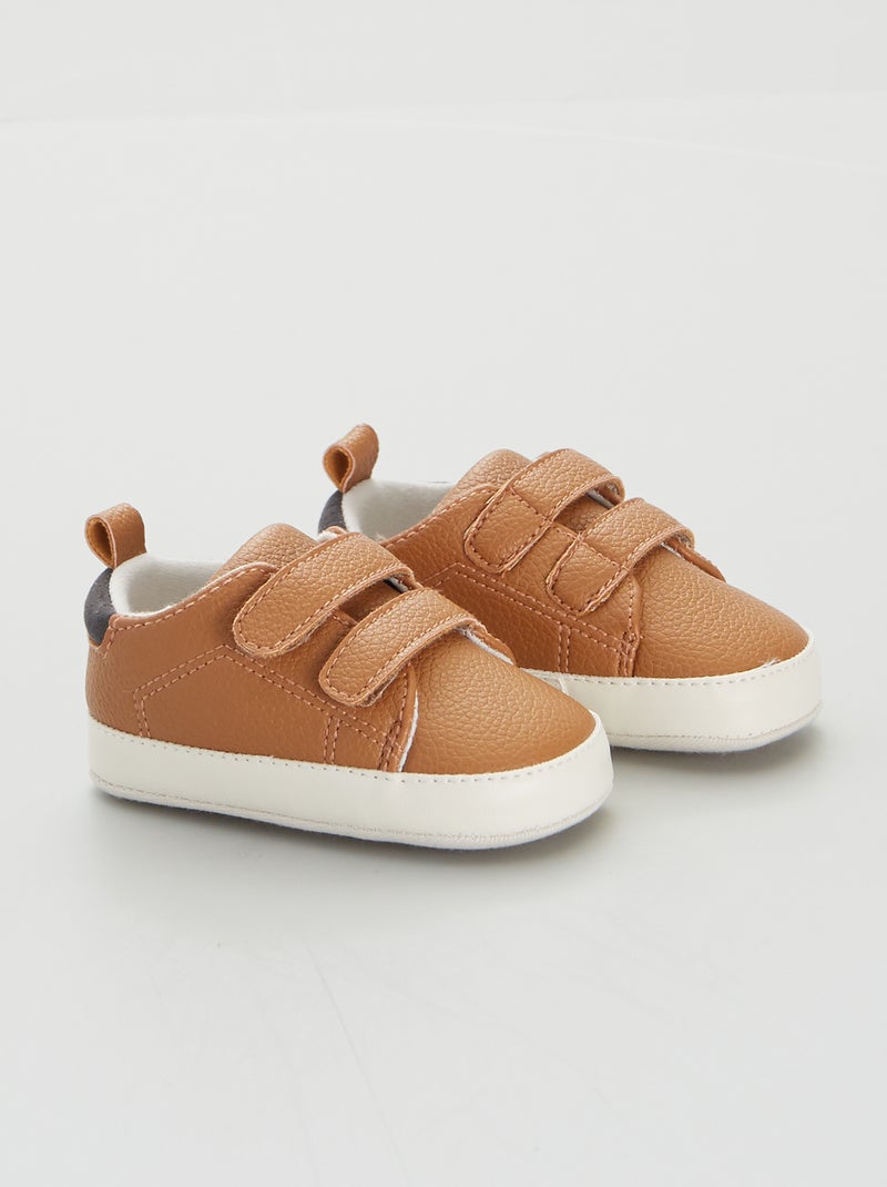 Zapatillas bicolor con velcro MARRON - Kiabi