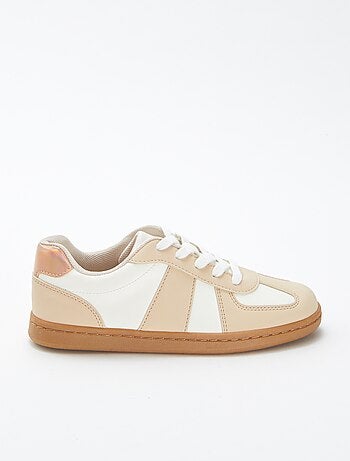 Zapatillas bicolores con cordones