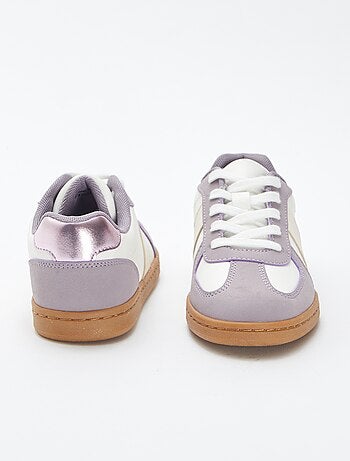 Zapatillas bicolores con cordones