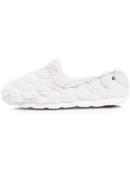 Zapatillas cerradas flexible, ultracómodo y ligero, mujer isotoner - Kiabi Zapatillas cerradas flexible, ultracómodo y ligero, mujer isotoner - Kiabi