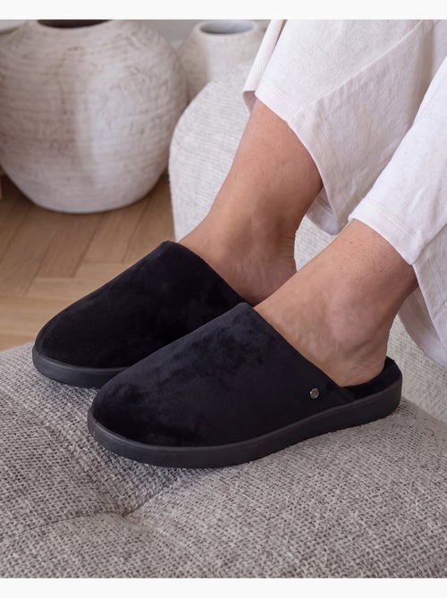 Zapatillas chinelas en terciopelo ultra suave mujer isotoner - Kiabi Zapatillas chinelas en terciopelo ultra suave mujer isotoner - Kiabi