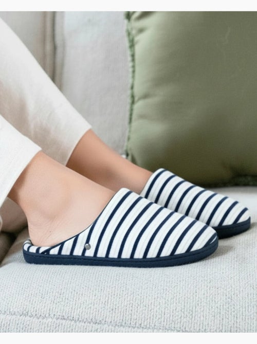 Zapatillas chinelas ultracómoda y ligera, espuma con mujer - Kiabi Zapatillas chinelas ultracómoda y ligera, espuma con mujer - Kiabi