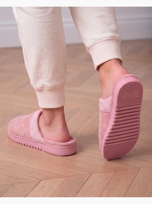 Zapatillas chinelas ultracómodas, de ante sintético, con mujer - Kiabi Zapatillas chinelas ultracómodas, de ante sintético, con mujer - Kiabi