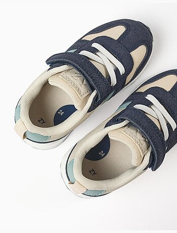 Zapatillas combinadas con tira autoadherente