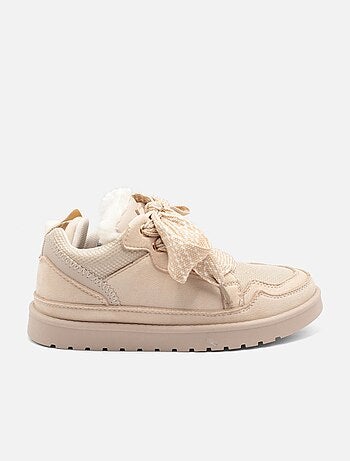 Zapatillas con cordones