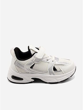 Zapatillas con cordones