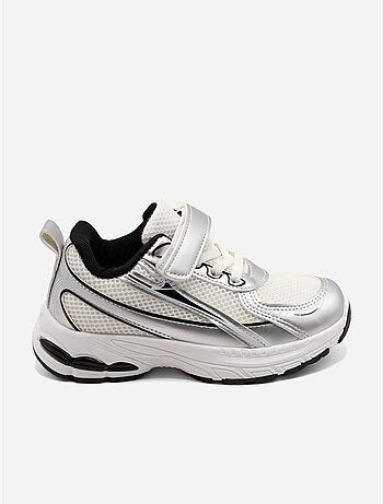 Zapatillas con cordones