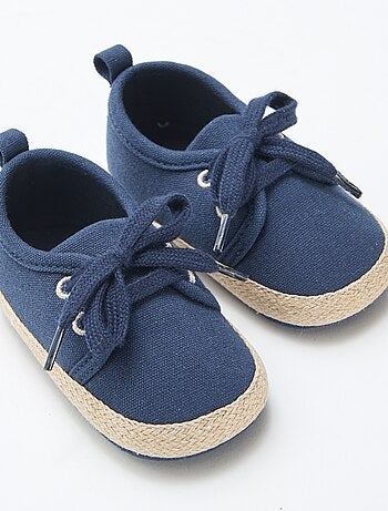 Zapatillas con cordones de tela